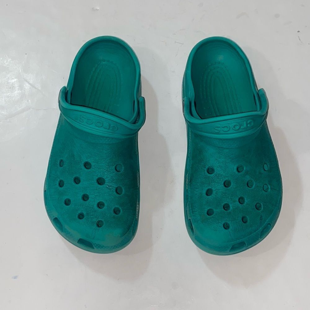 10/$50 Crocs Classic Unisex Shoes Size Boys 5 Size Girl 7